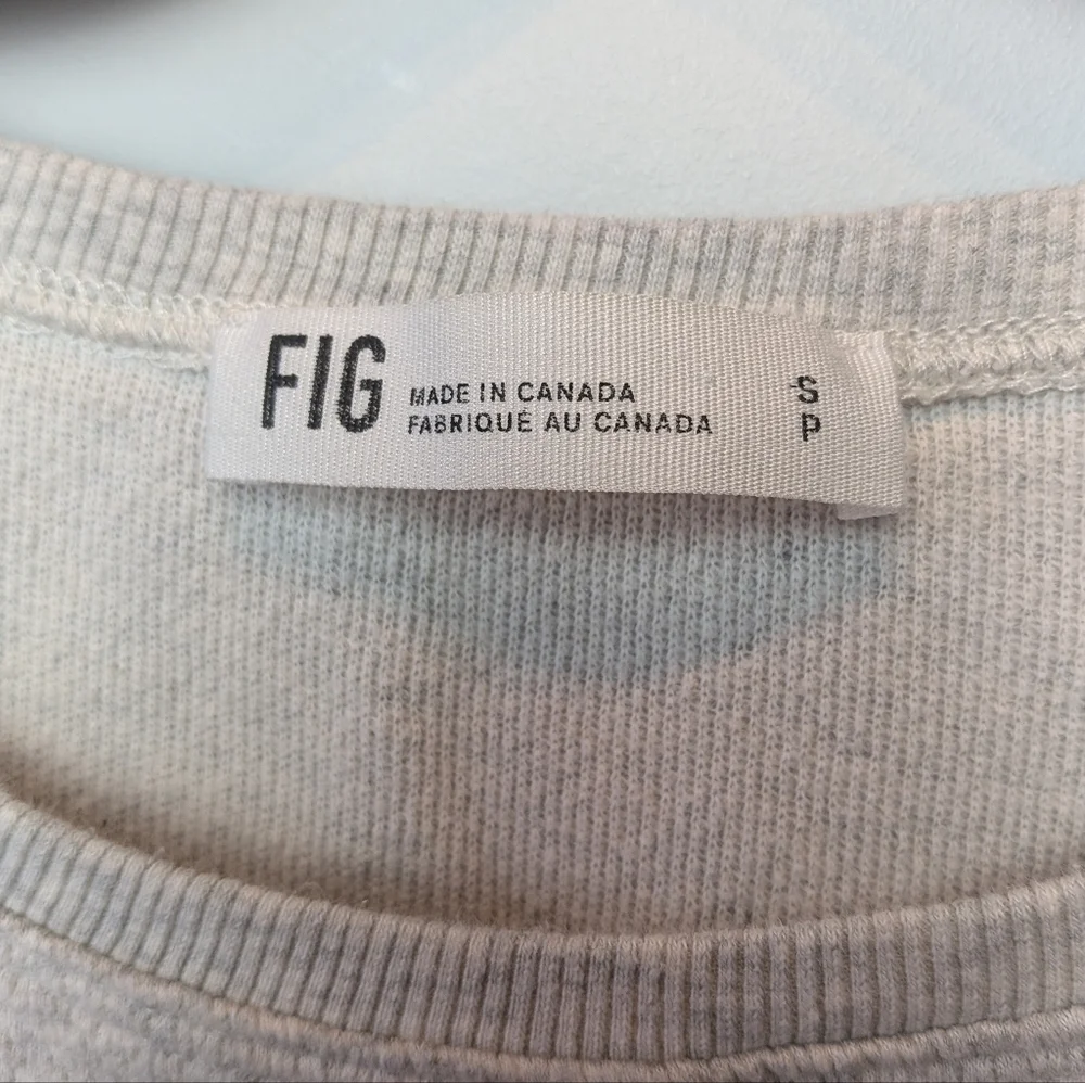 FIG Women Long Sleeve Waffle Texture Shirt Round Neck Size S Made In Canada - Picture 4 of 8